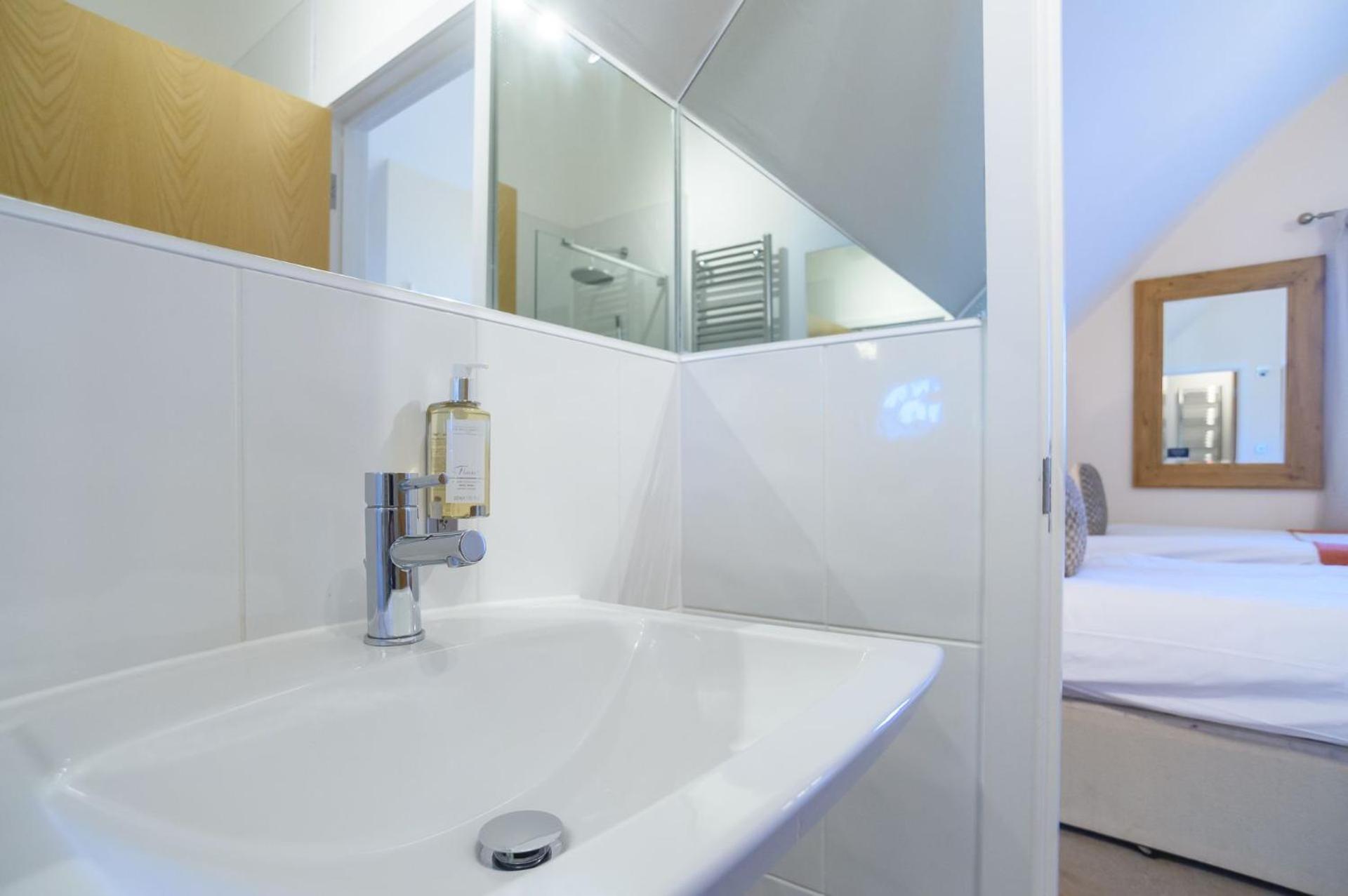 Luxurious 3 Bedroom New England Style - Trewhiddle V7 St Austell