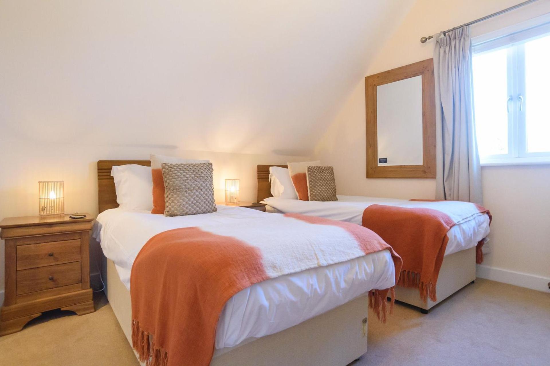 Luxurious 3 Bedroom New England Style - Trewhiddle V7 Holiday home St Austell