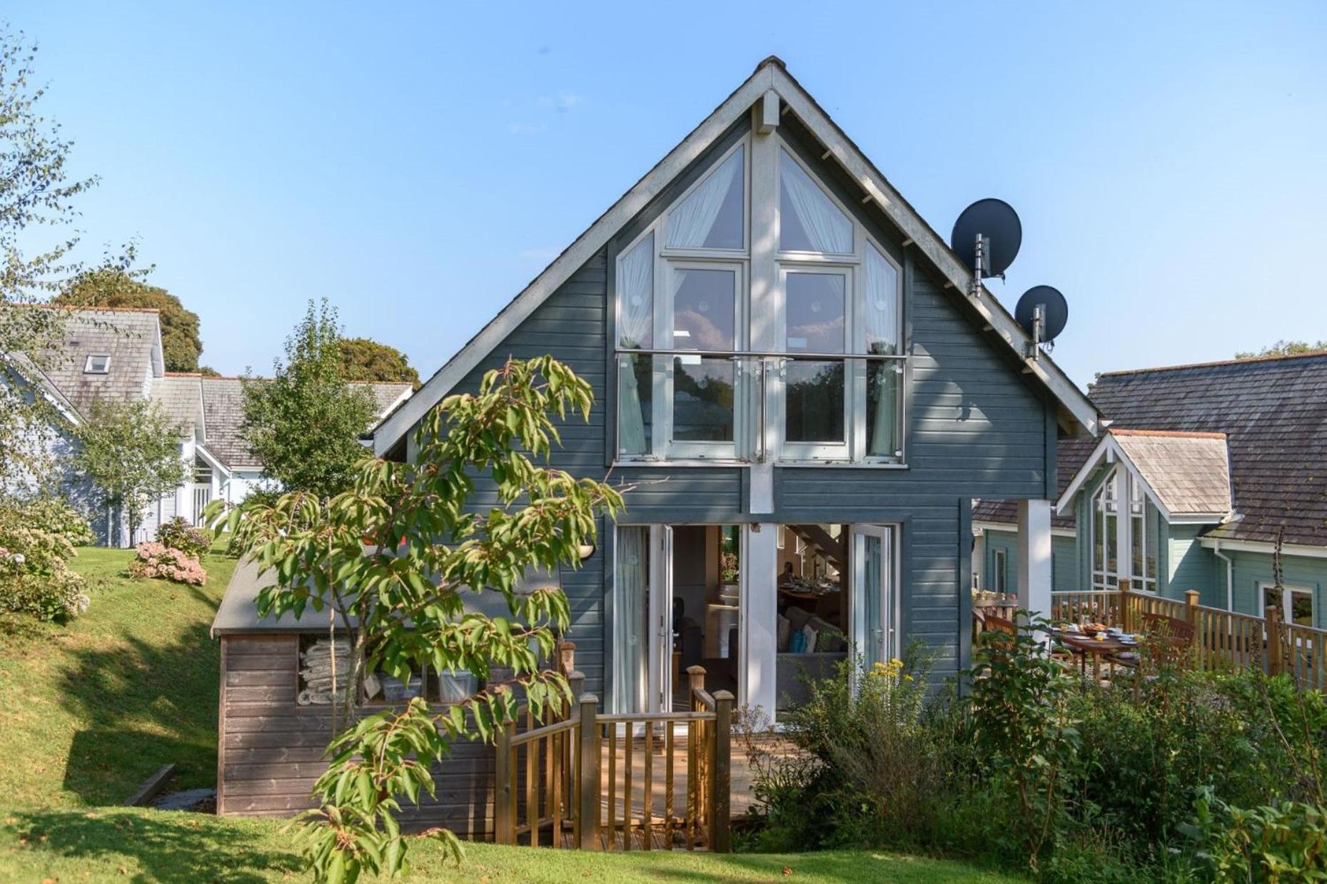 Luxurious 3 Bedroom New England Style - Trewhiddle V7 Holiday home St Austell